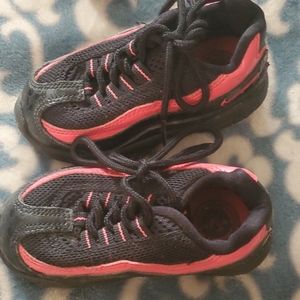 KIDS NIKE MAX AIR Running 🏃‍♀️ Shoes RED & WHITE